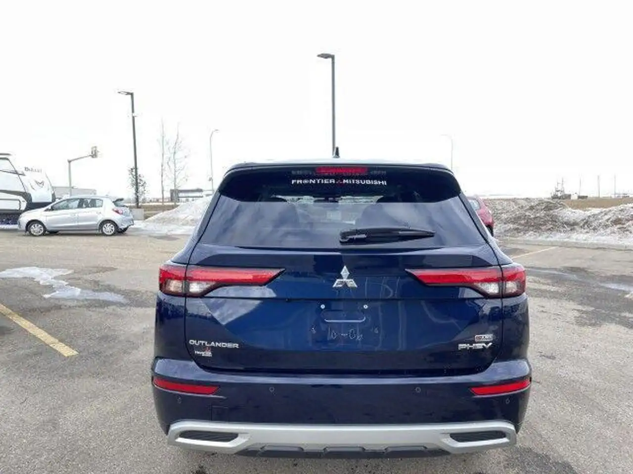Mitsubishi Outlander снимка Mitsubishi Outlander