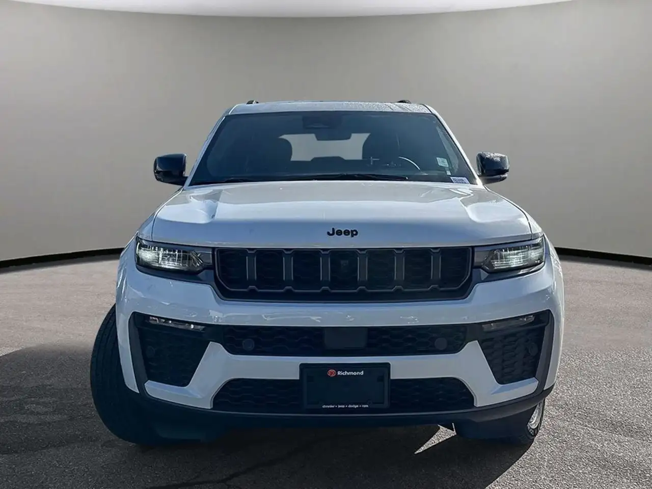 Jeep Grand Cherokee photo Jeep Grand Cherokee