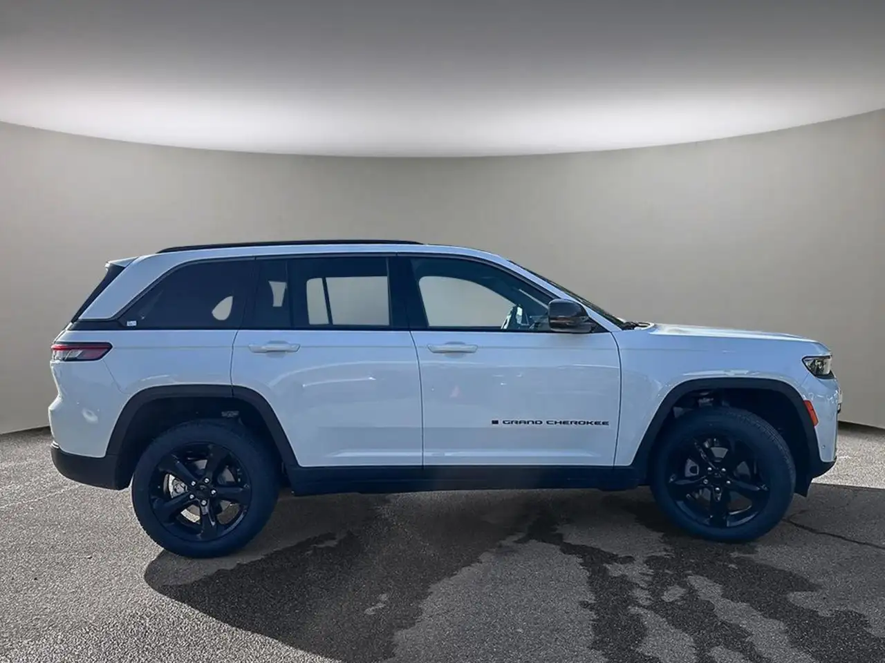 Jeep Grand Cherokee photo Jeep Grand Cherokee