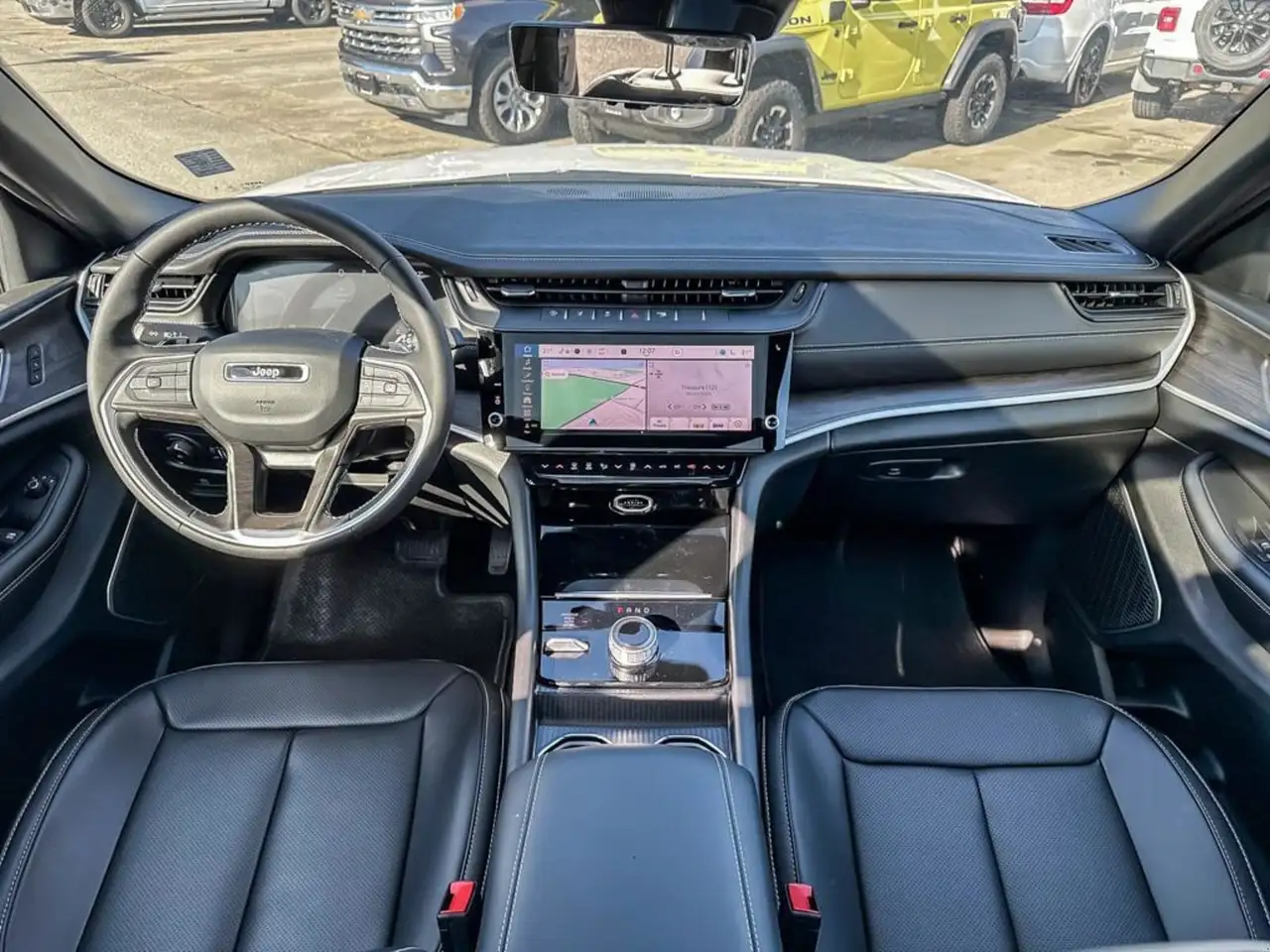 Jeep Grand Cherokee photo Jeep Grand Cherokee