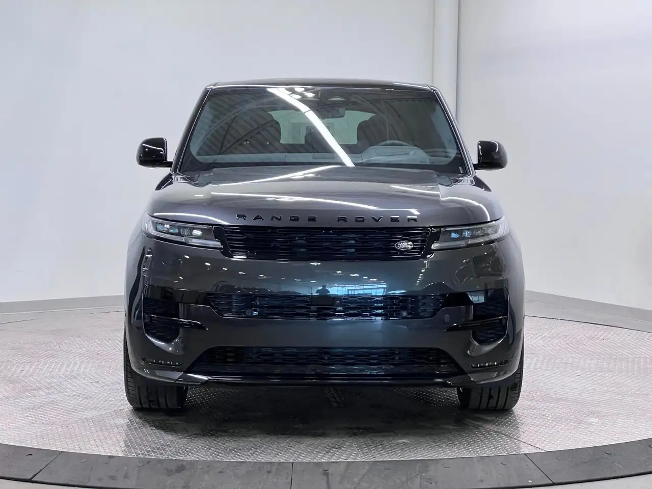 Land Rover Range Rover Sport photo Land Rover Range Rover Sport