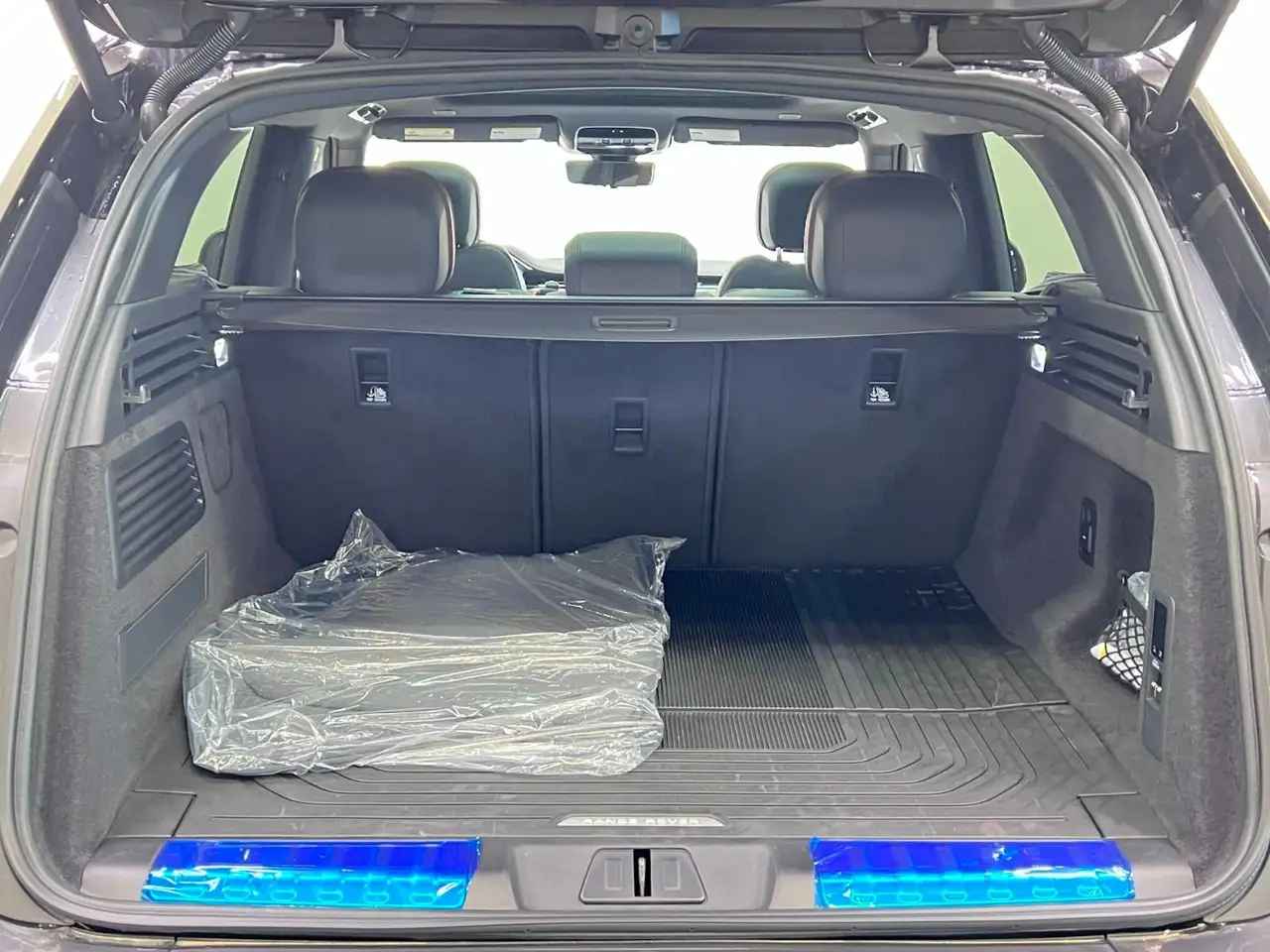 Land Rover Range Rover Sport photo Land Rover Range Rover Sport