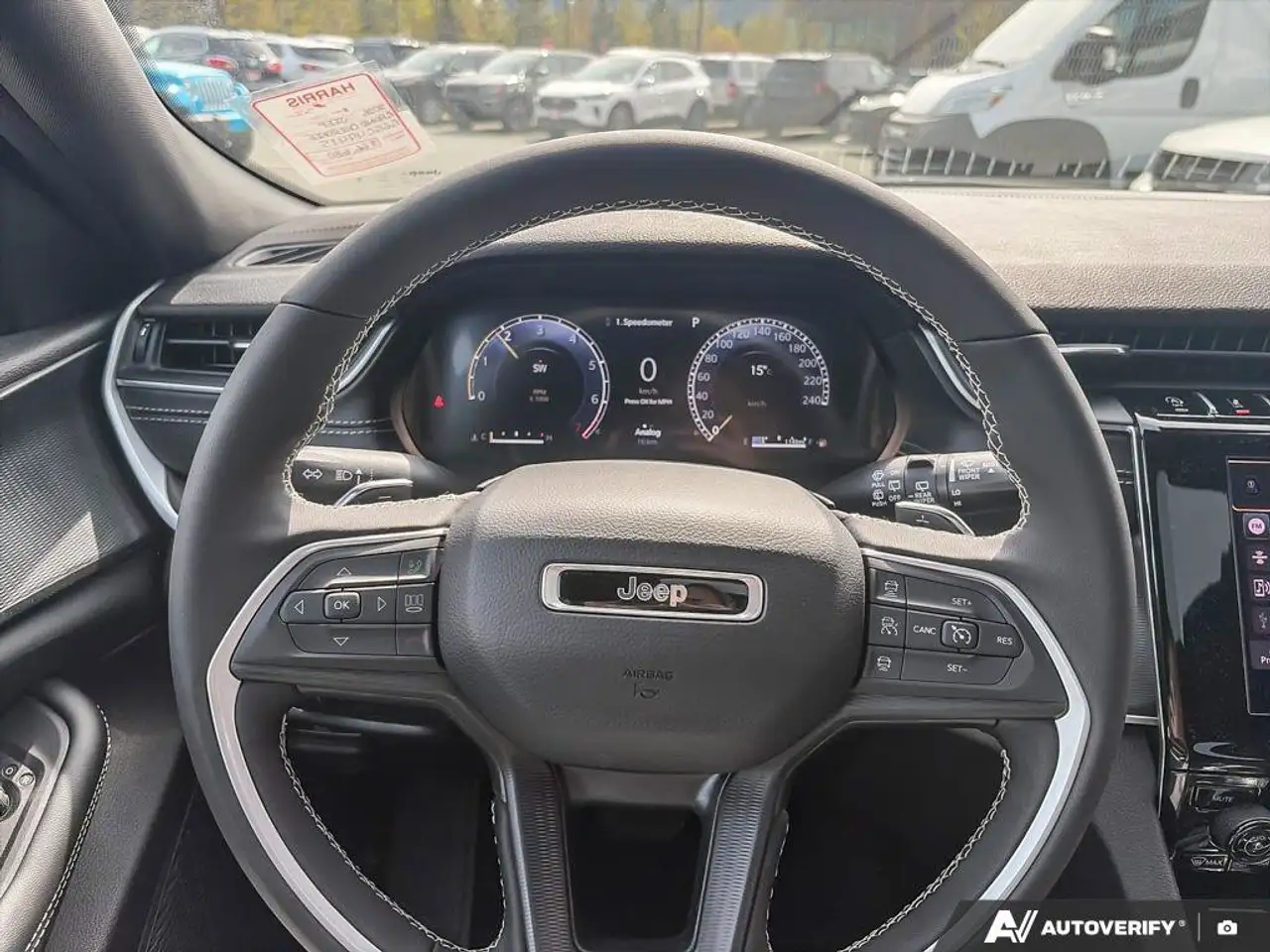 Jeep Grand Cherokee снимка Jeep Grand Cherokee