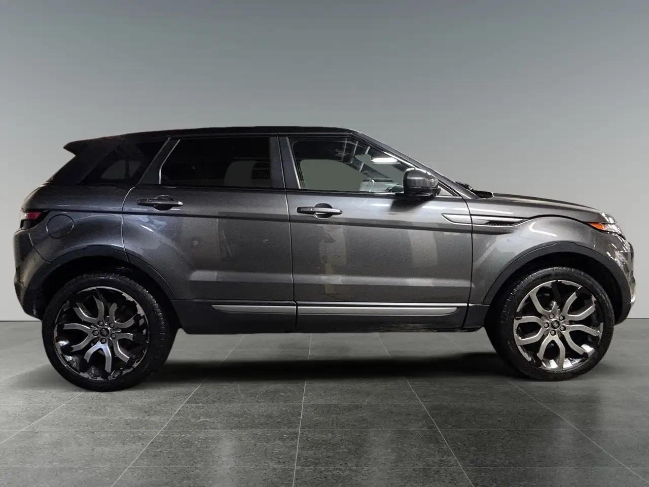 Land Rover Range Rover Evoque photo Land Rover Range Rover Evoque