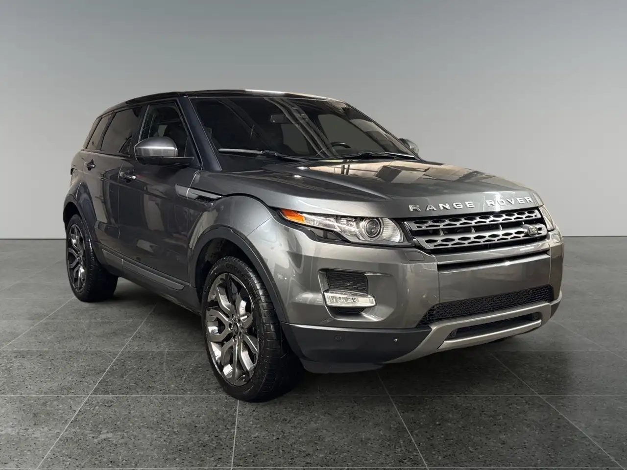 Land Rover Range Rover Evoque photo Land Rover Range Rover Evoque