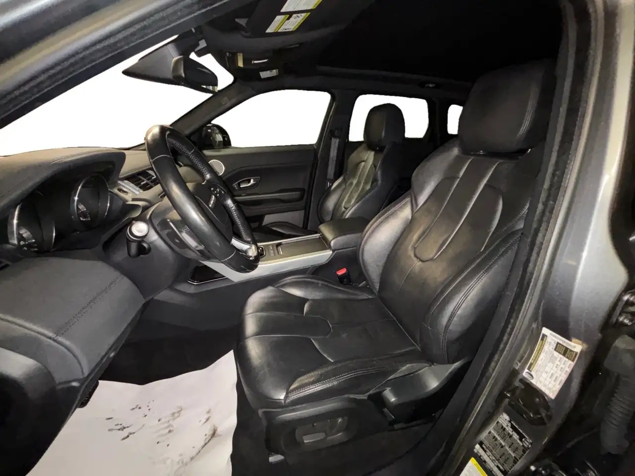 Land Rover Range Rover Evoque photo Land Rover Range Rover Evoque
