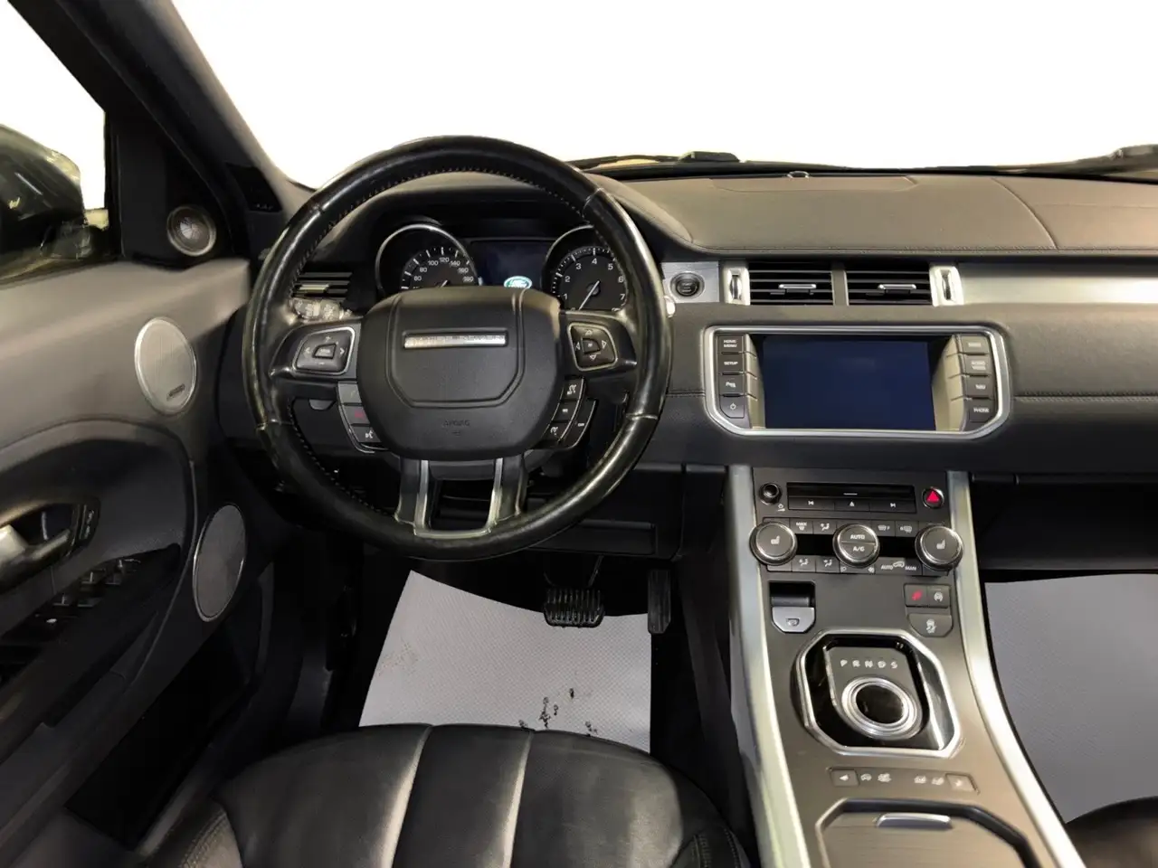 Land Rover Range Rover Evoque photo Land Rover Range Rover Evoque