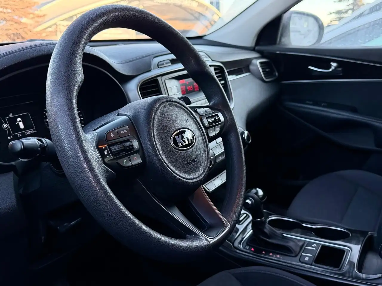 Kia Sorento photo Kia Sorento