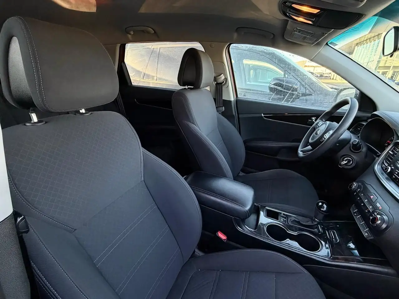 Kia Sorento photo Kia Sorento