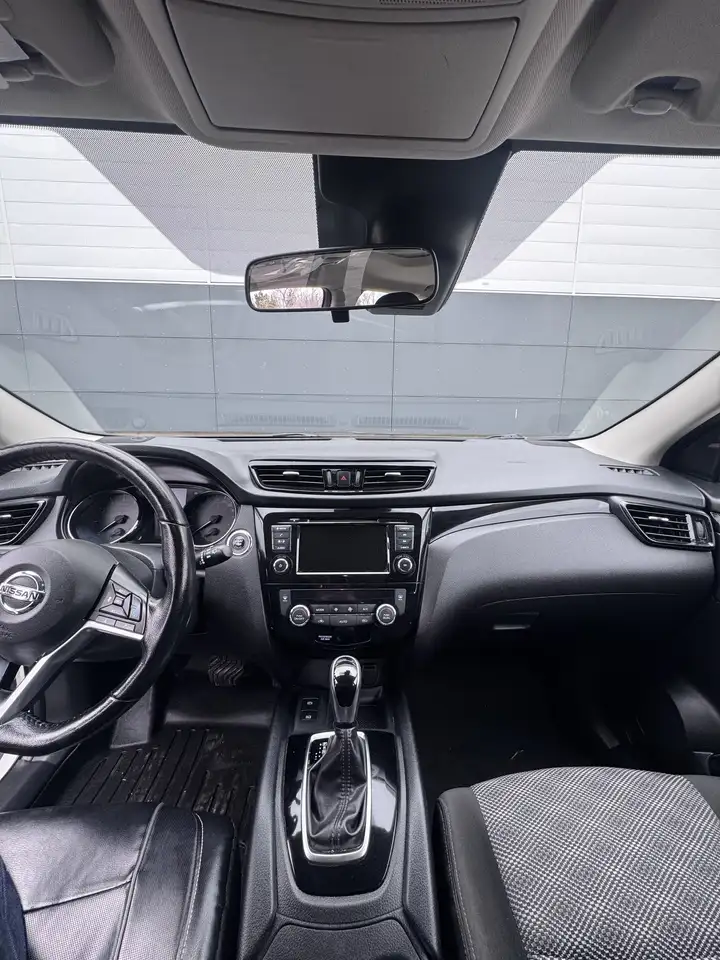 Nissan Qashqai снимка Nissan Qashqai