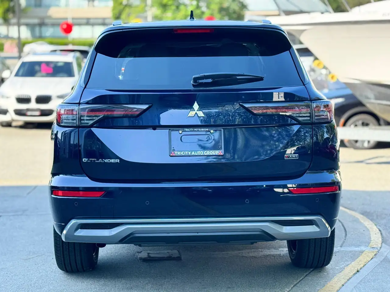Mitsubishi Outlander снимка Mitsubishi Outlander