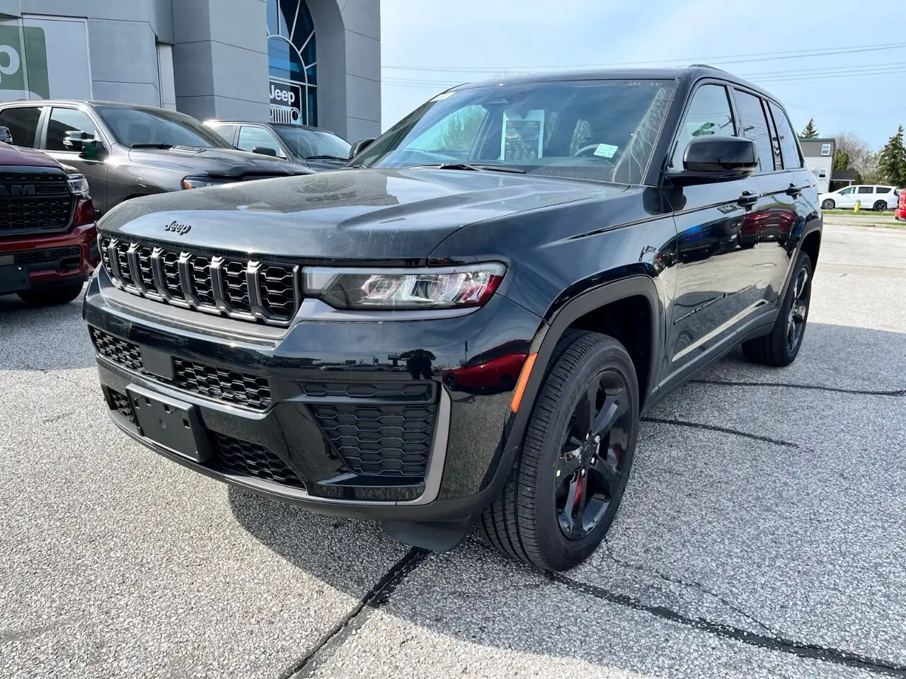 Jeep Grand Cherokee снимка Jeep Grand Cherokee