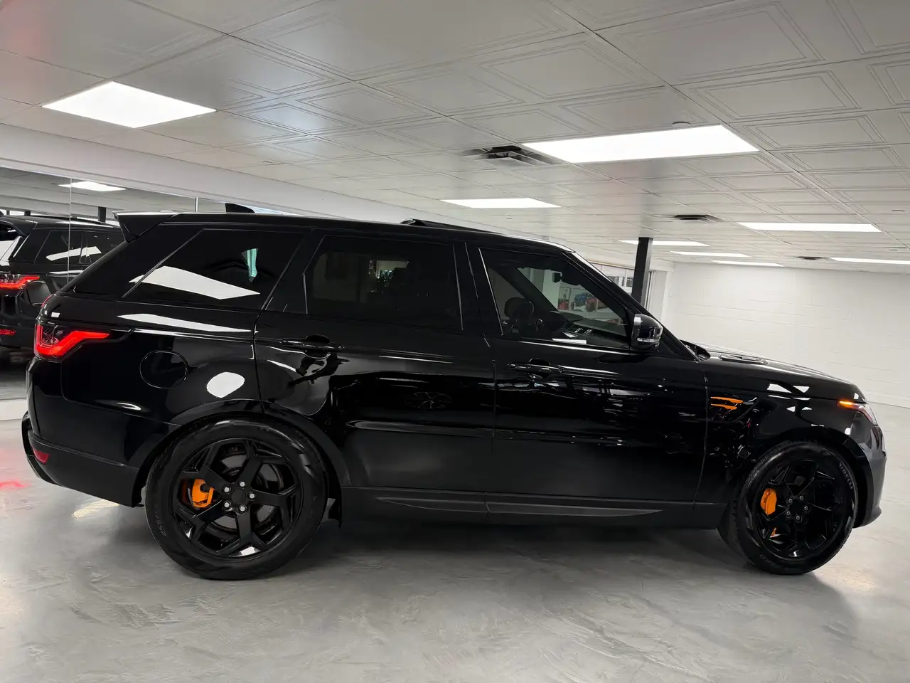 Land Rover Range Rover Sport photo Land Rover Range Rover Sport