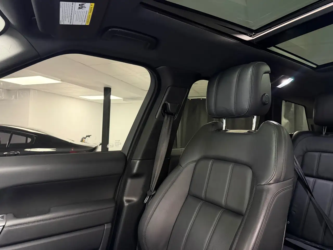 Land Rover Range Rover Sport photo Land Rover Range Rover Sport