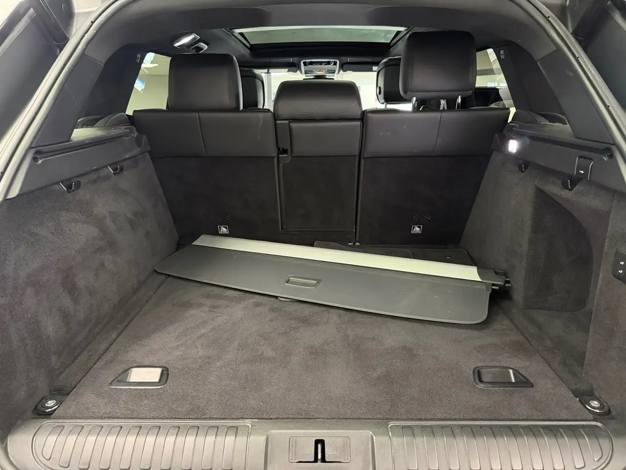 Land Rover Range Rover Sport photo Land Rover Range Rover Sport