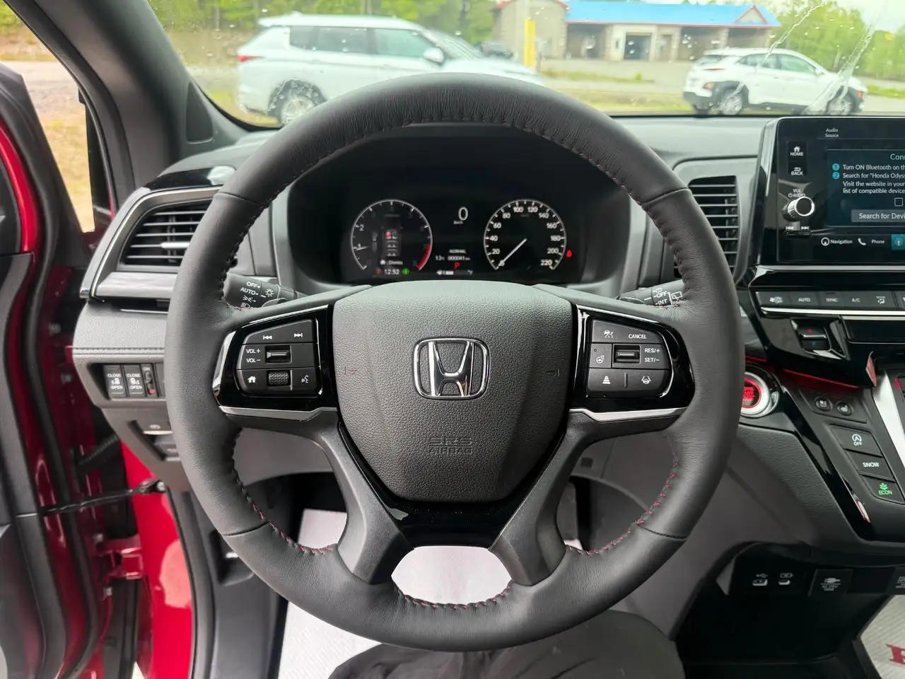 Honda Odyssey снимка Honda Odyssey