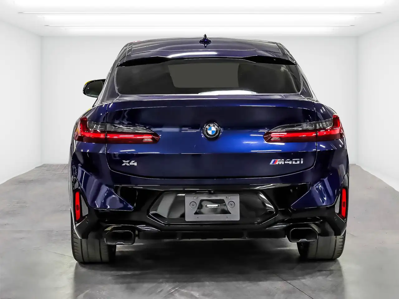 BMW X4 photo BMW X4