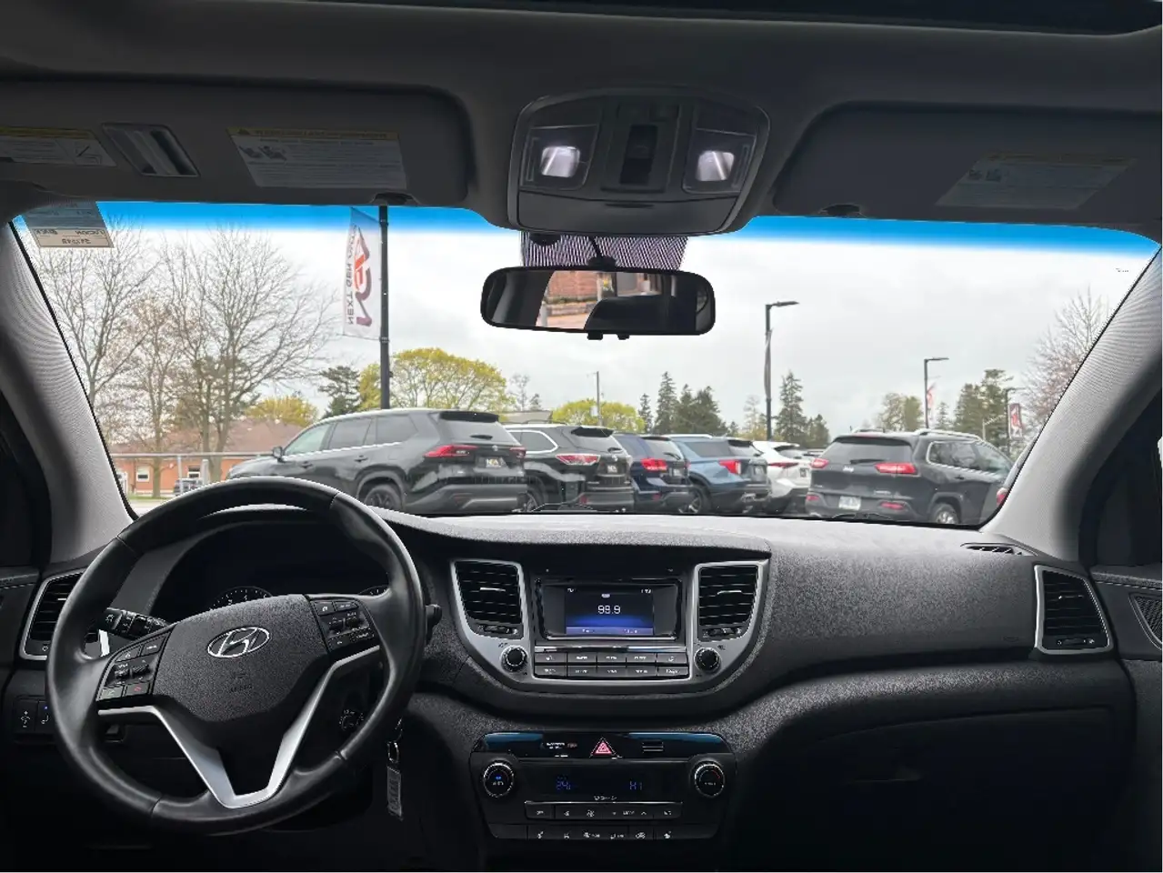Hyundai TUCSON снимка Hyundai TUCSON