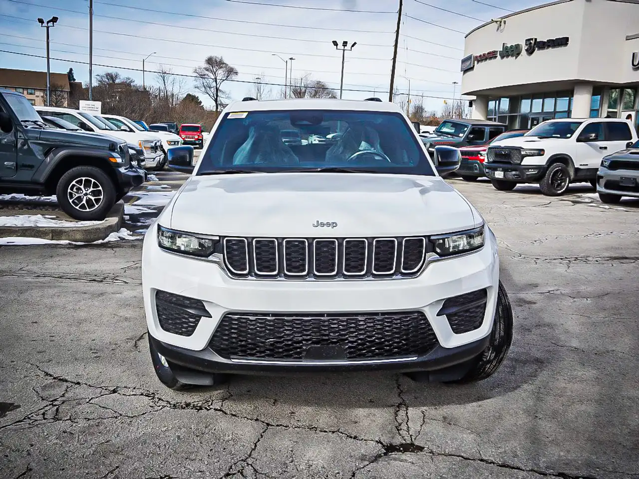 Jeep Grand Cherokee снимка Jeep Grand Cherokee