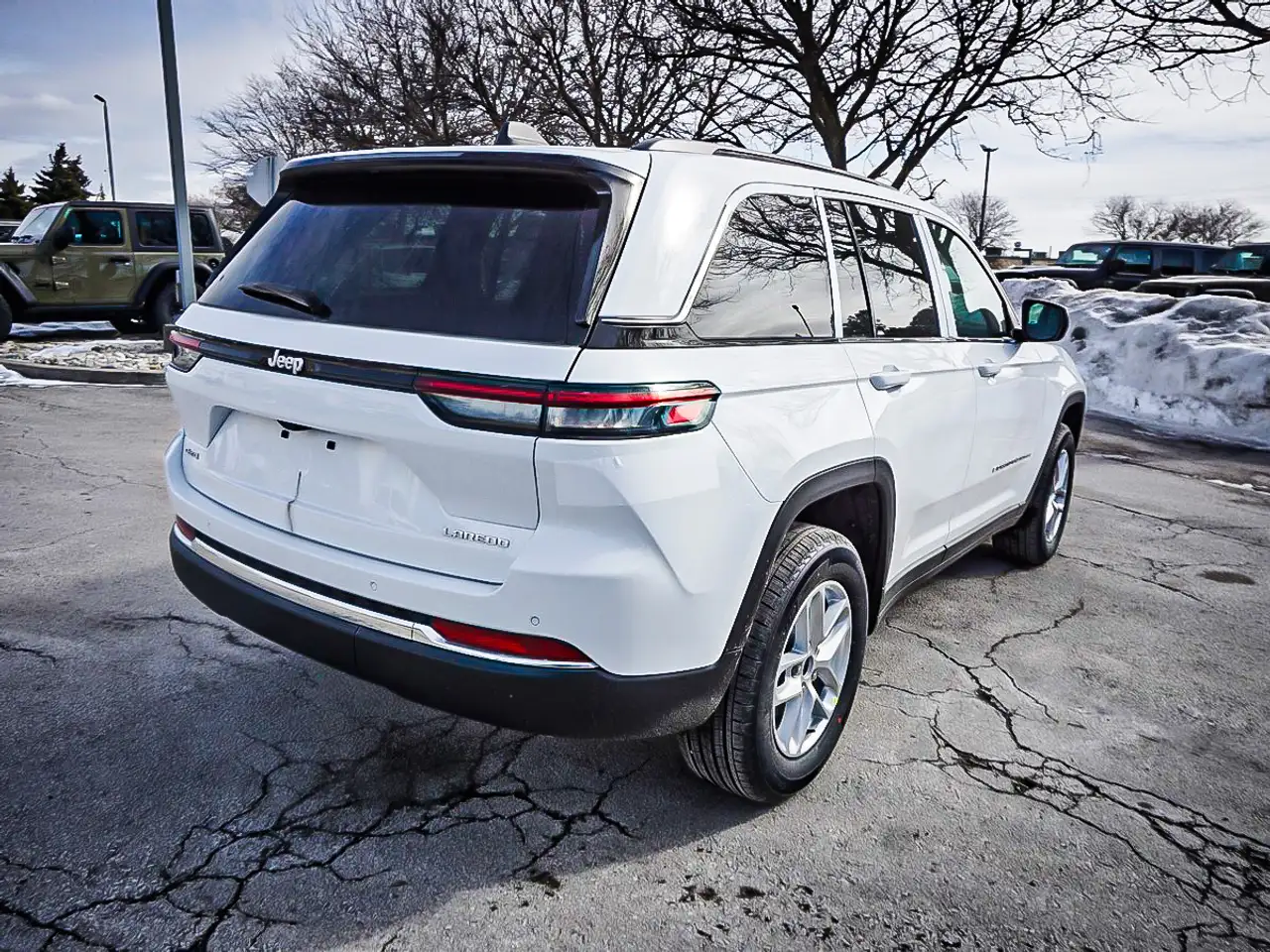 Jeep Grand Cherokee снимка Jeep Grand Cherokee