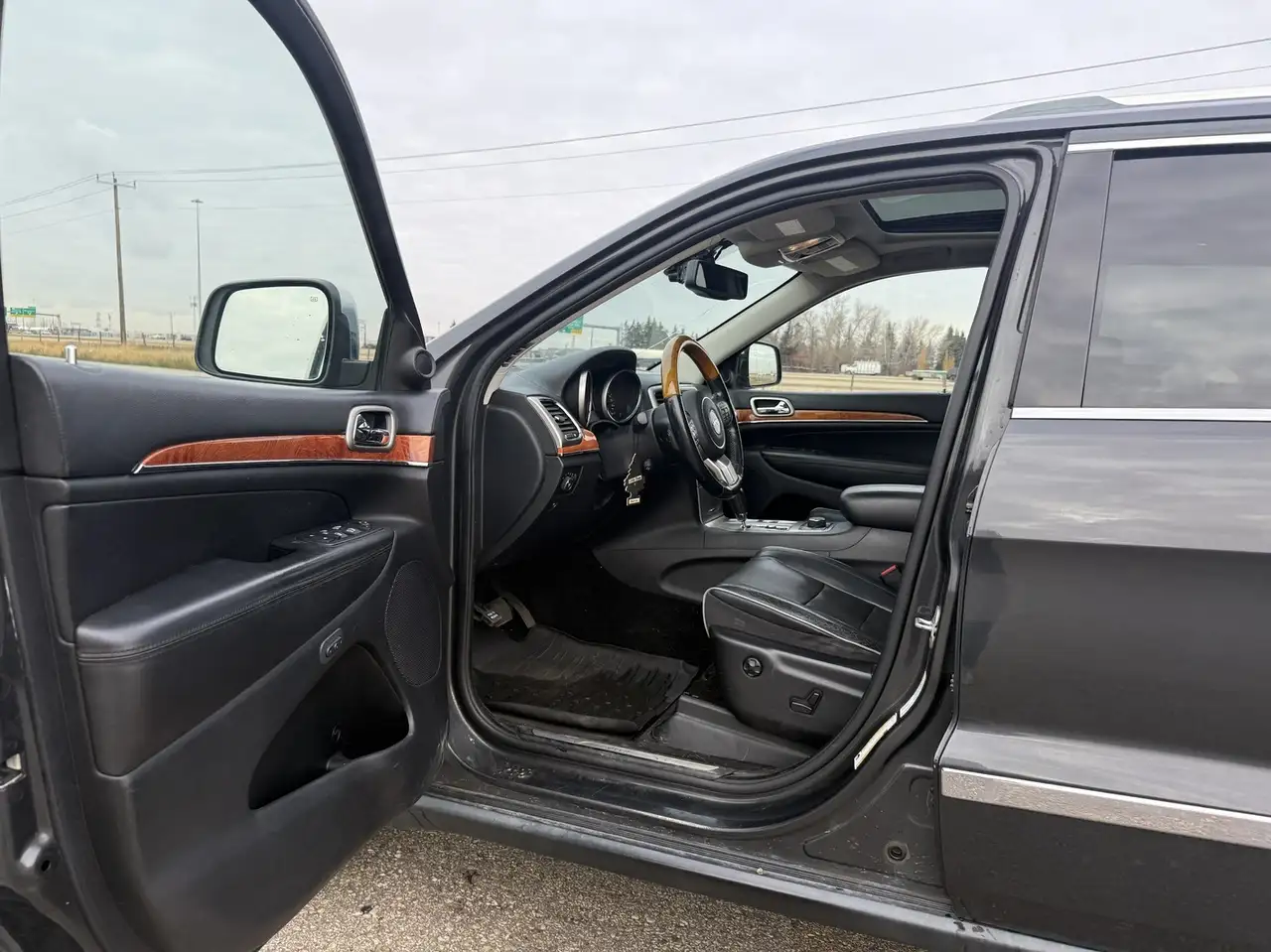 Jeep Grand Cherokee снимка Jeep Grand Cherokee