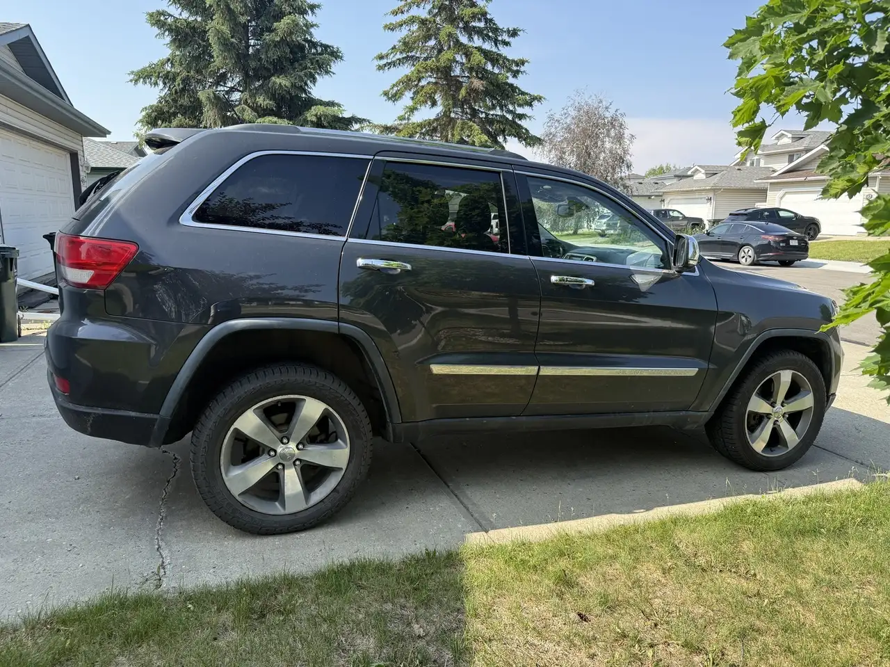 Jeep Grand Cherokee снимка Jeep Grand Cherokee