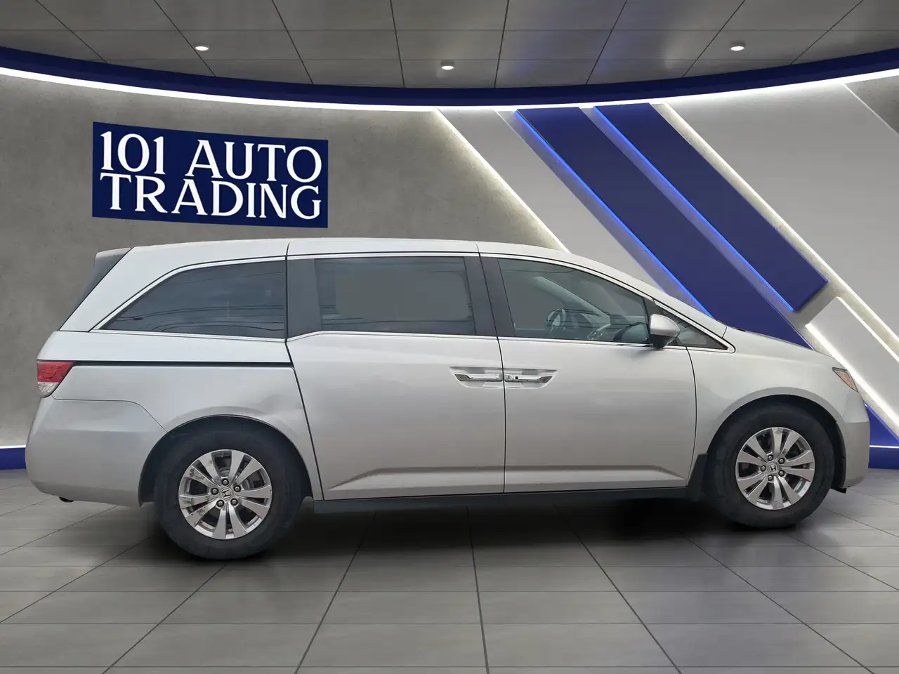 Honda Odyssey снимка Honda Odyssey