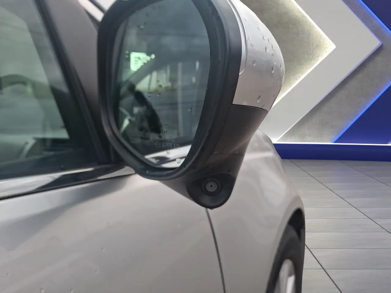 Honda Odyssey снимка Honda Odyssey
