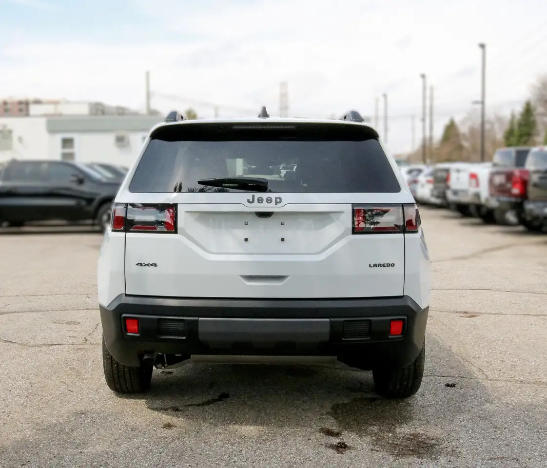 Jeep Cherokee photo Jeep Cherokee