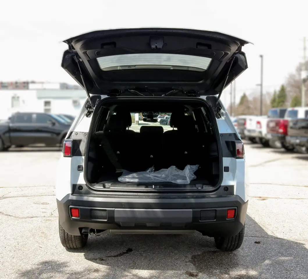 Jeep Cherokee photo Jeep Cherokee