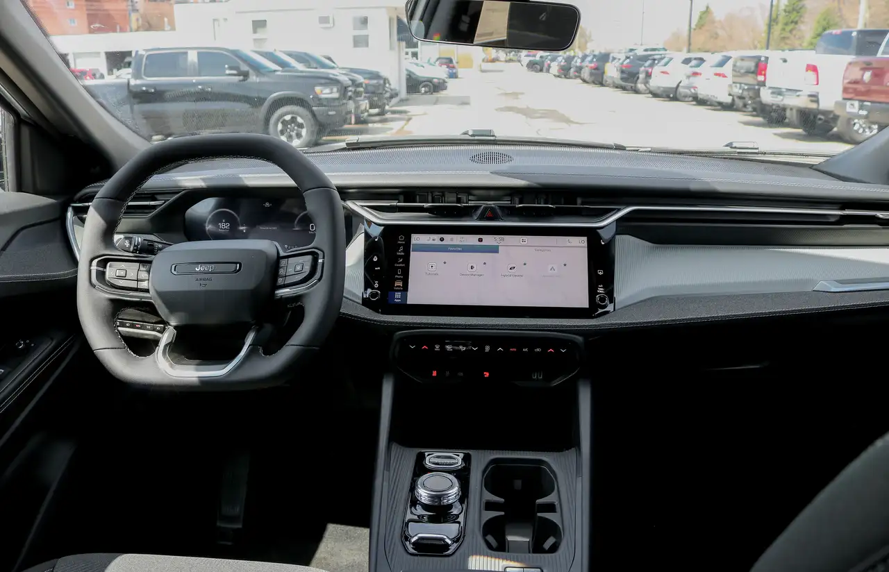 Jeep Cherokee photo Jeep Cherokee