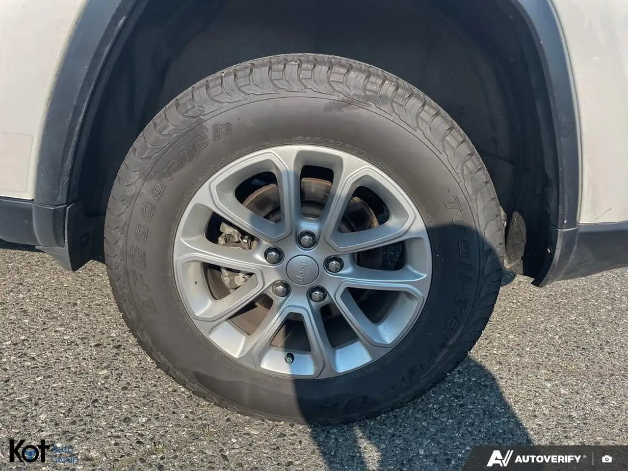Jeep Grand Cherokee снимка Jeep Grand Cherokee