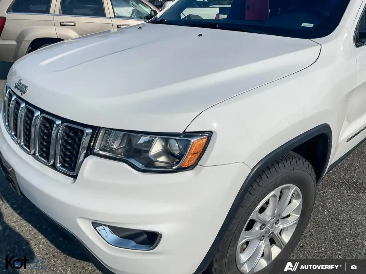Jeep Grand Cherokee снимка Jeep Grand Cherokee