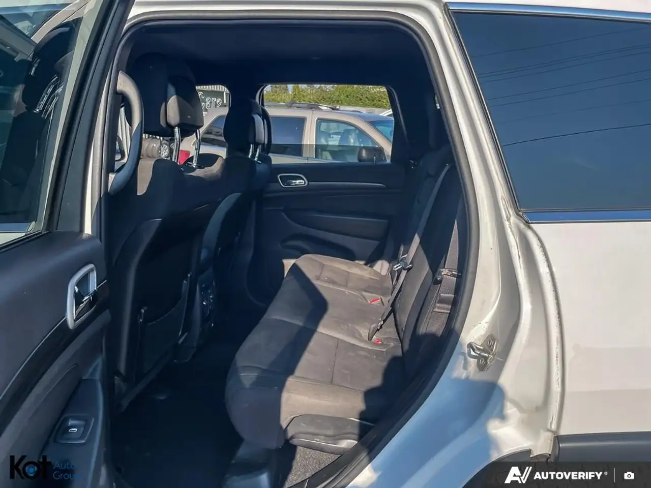 Jeep Grand Cherokee снимка Jeep Grand Cherokee