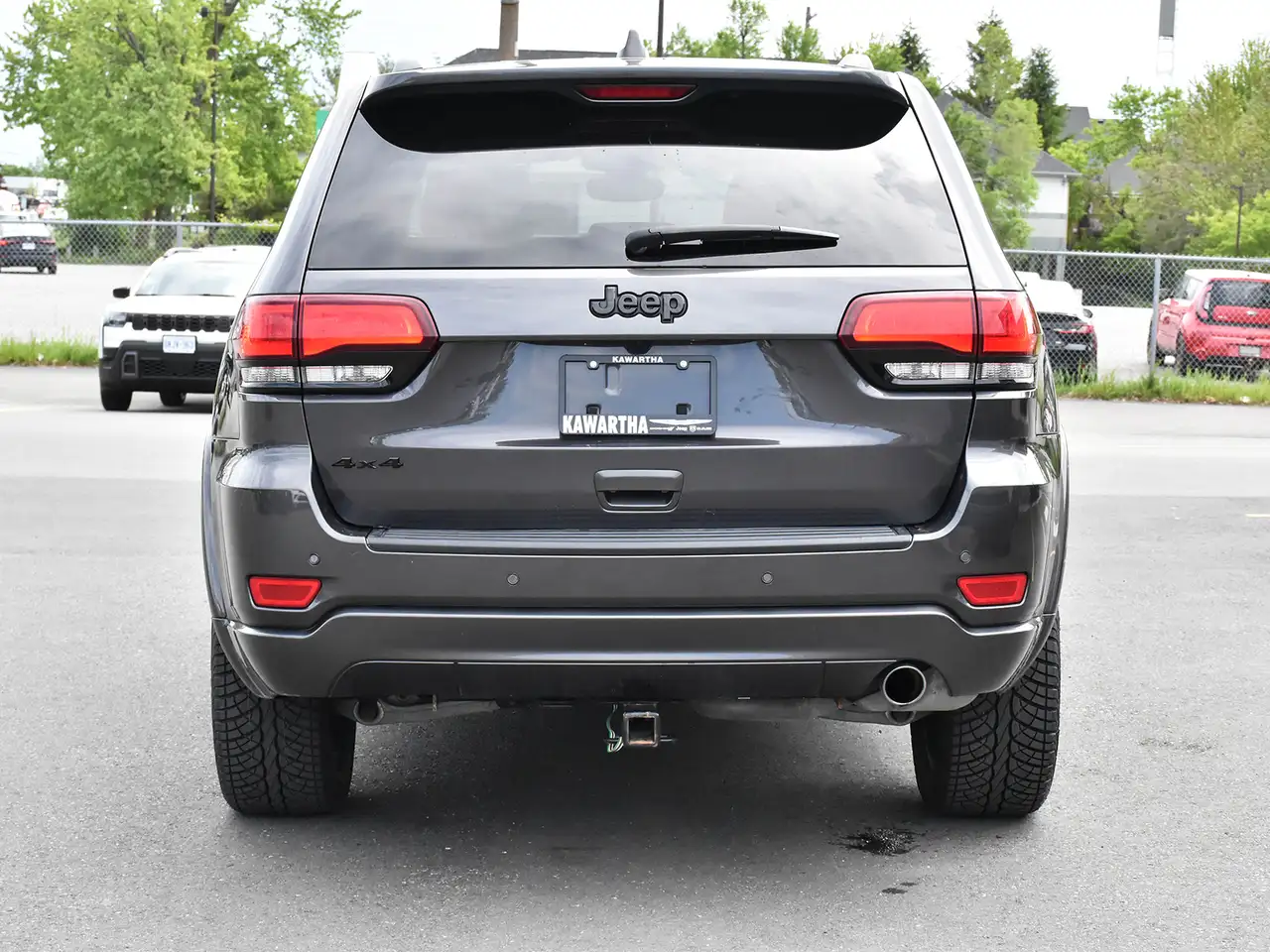 Jeep Grand Cherokee photo Jeep Grand Cherokee