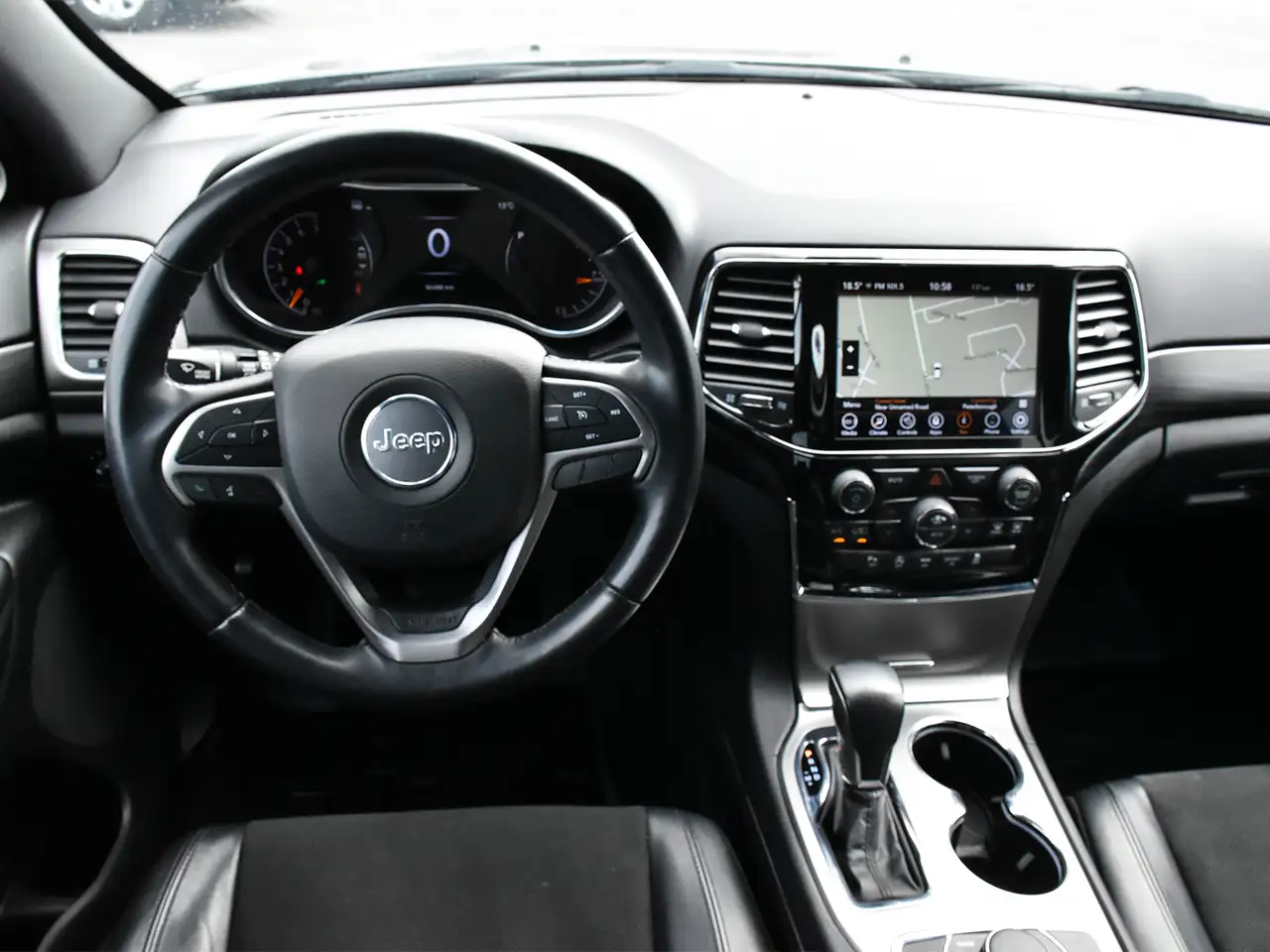 Jeep Grand Cherokee photo Jeep Grand Cherokee