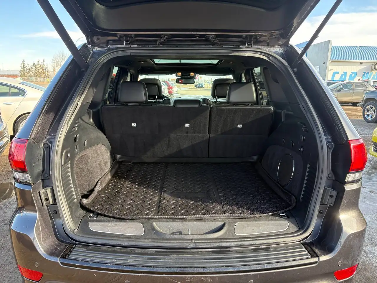 Jeep Grand Cherokee снимка Jeep Grand Cherokee