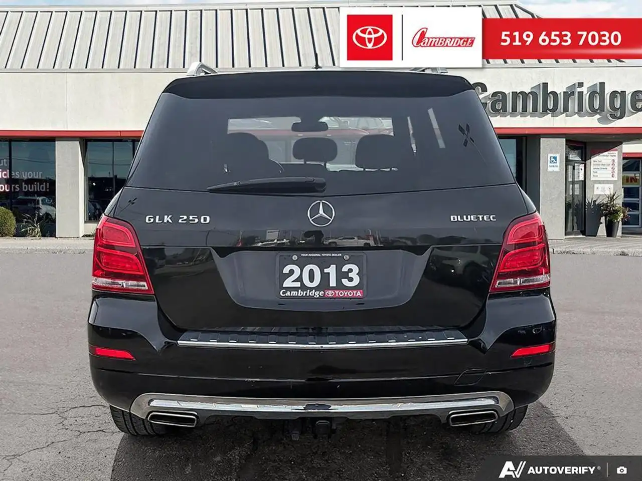 Mercedes-Benz GLK-Class снимка Mercedes-Benz GLK-Class