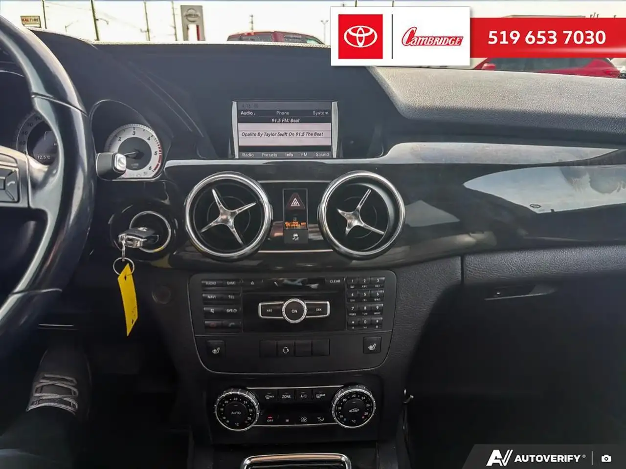Mercedes-Benz GLK-Class снимка Mercedes-Benz GLK-Class