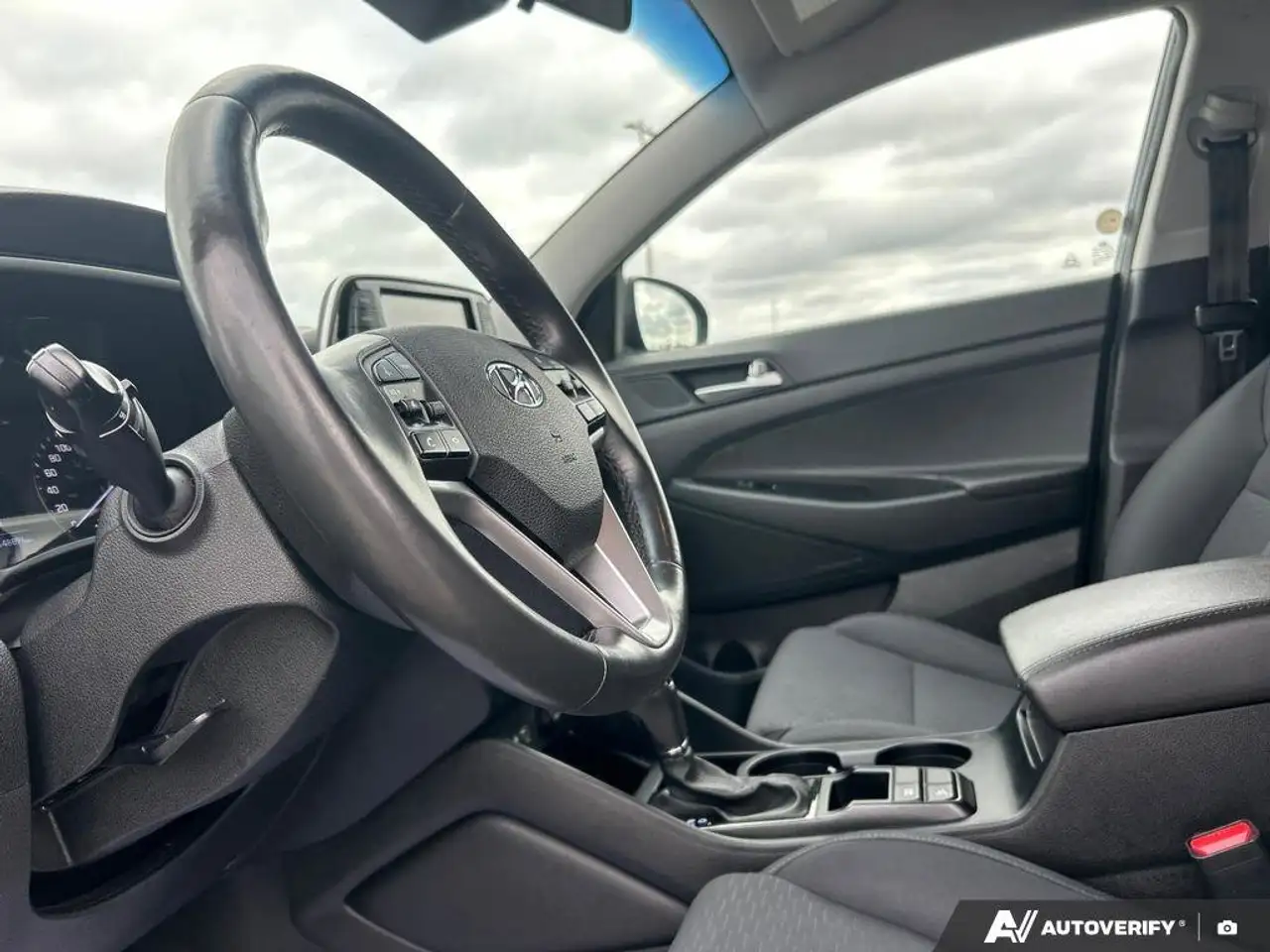 Hyundai TUCSON снимка Hyundai TUCSON
