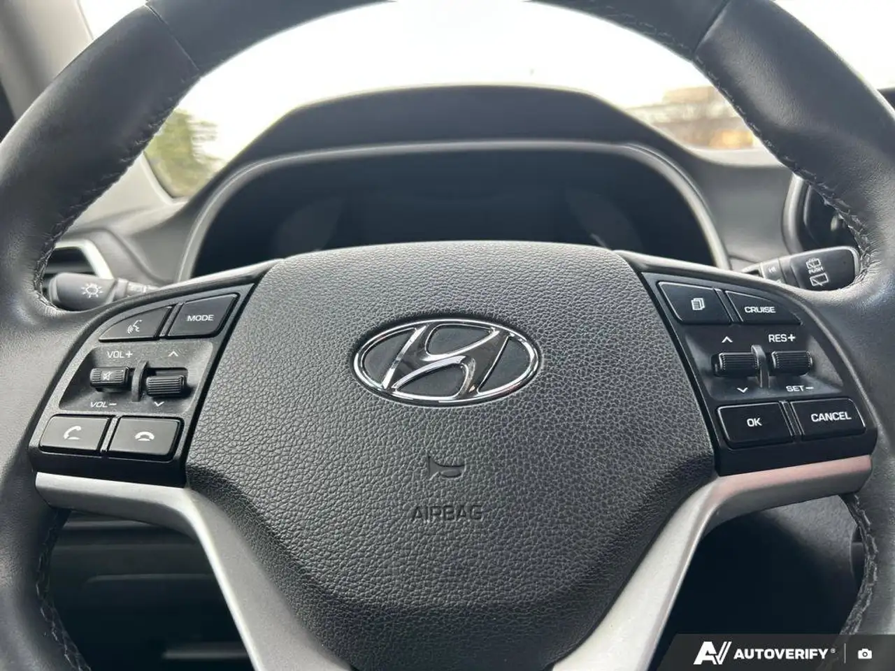 Hyundai TUCSON снимка Hyundai TUCSON