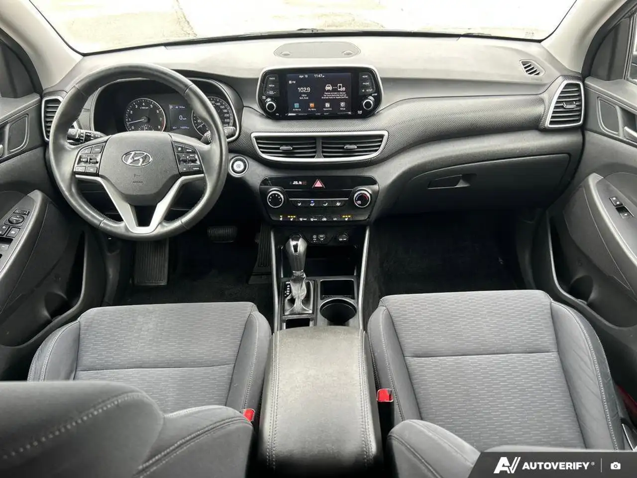 Hyundai TUCSON снимка Hyundai TUCSON