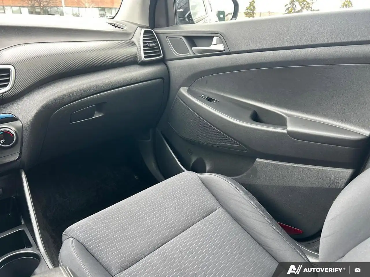Hyundai TUCSON снимка Hyundai TUCSON