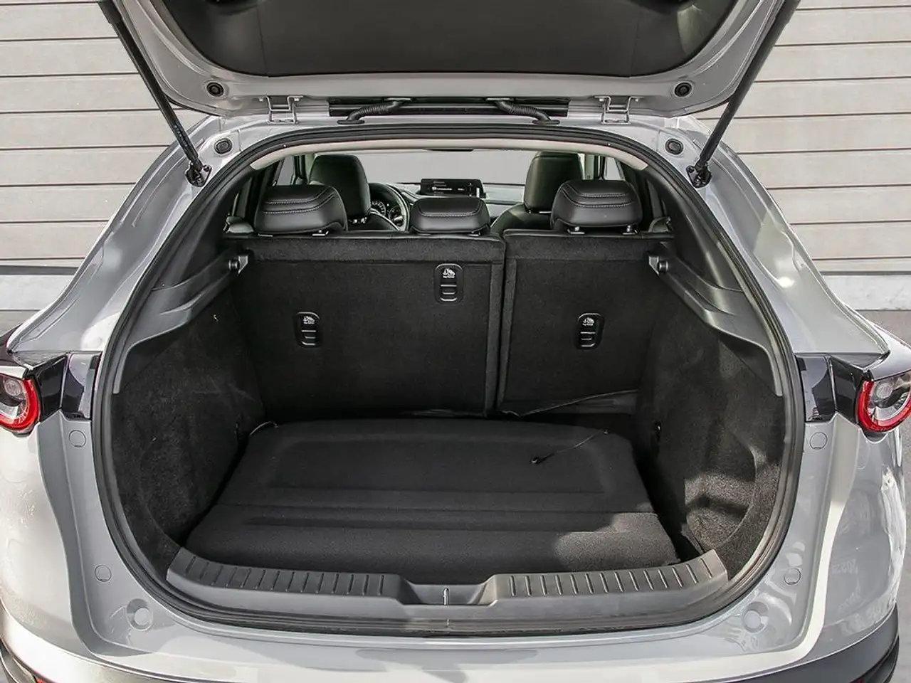 Mazda CX-30 photo Mazda CX-30