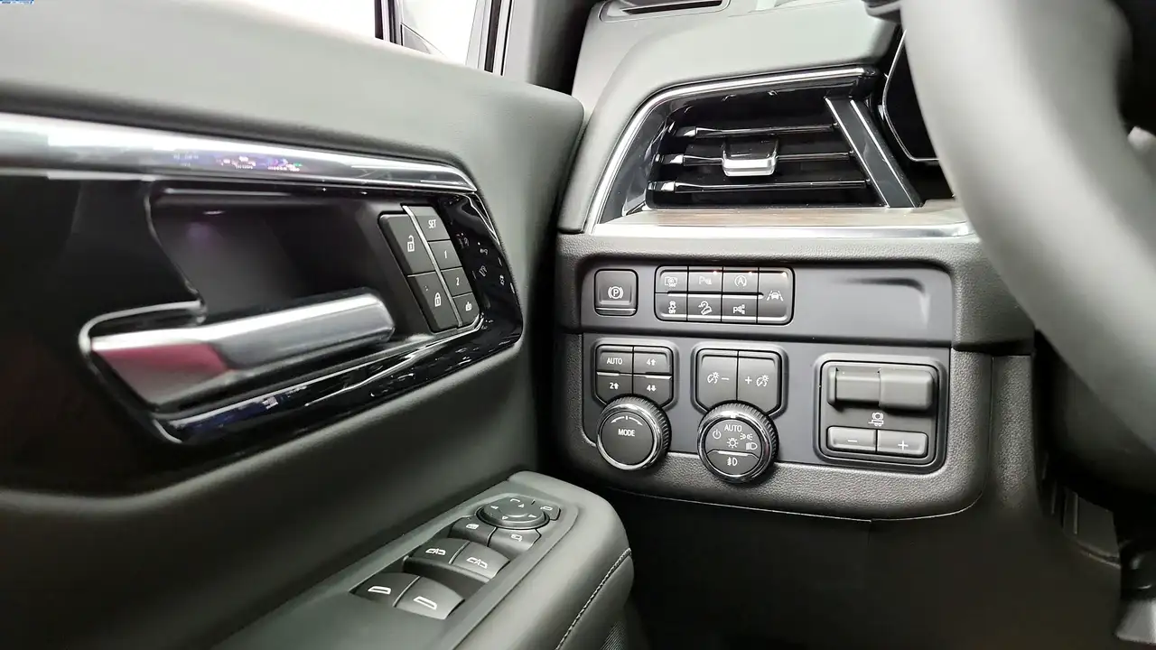 Chevrolet Tahoe снимка Chevrolet Tahoe