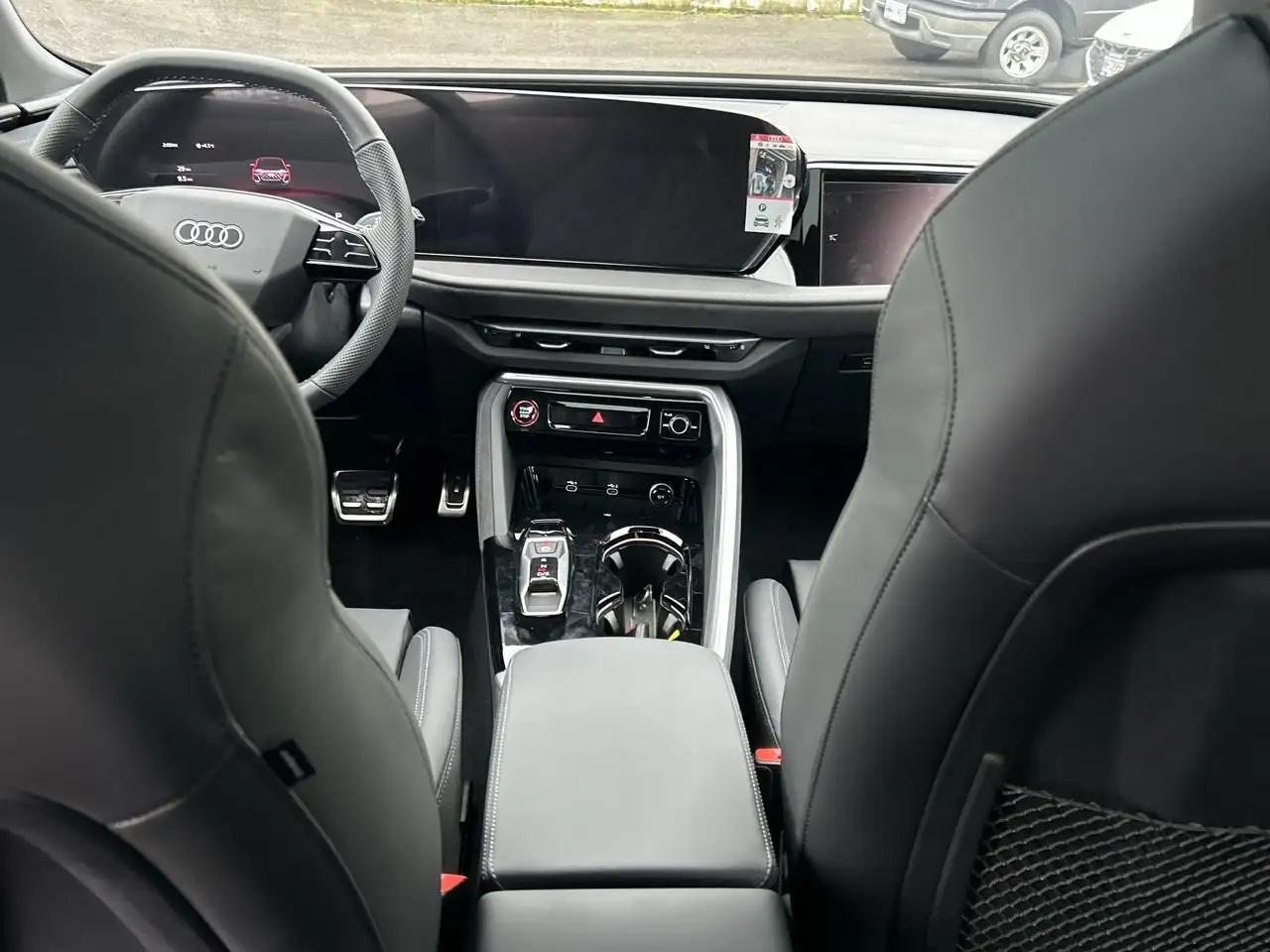 Audi SQ5 снимка Audi SQ5