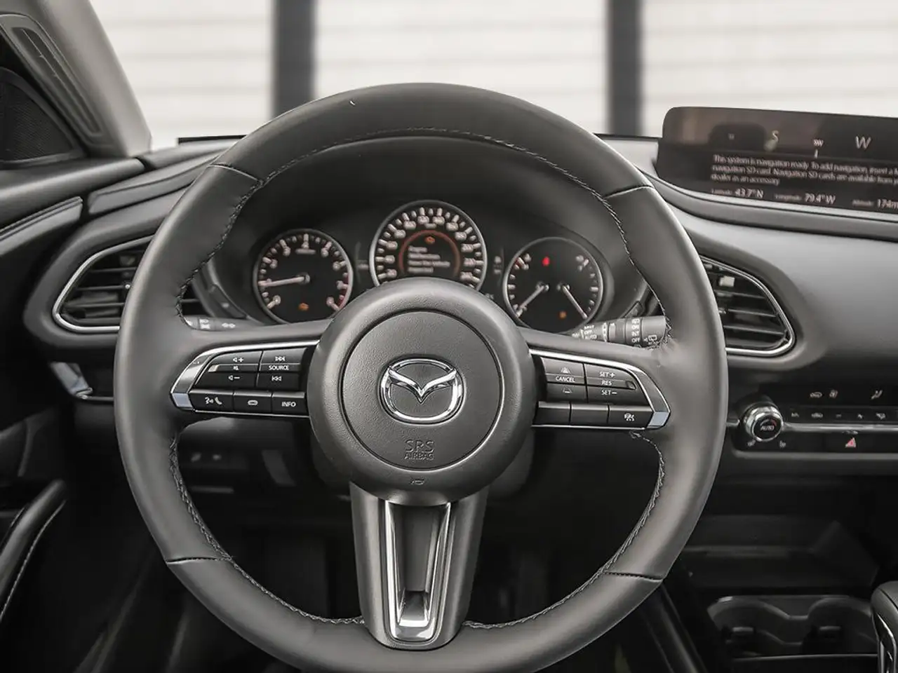 Mazda CX-30 photo Mazda CX-30