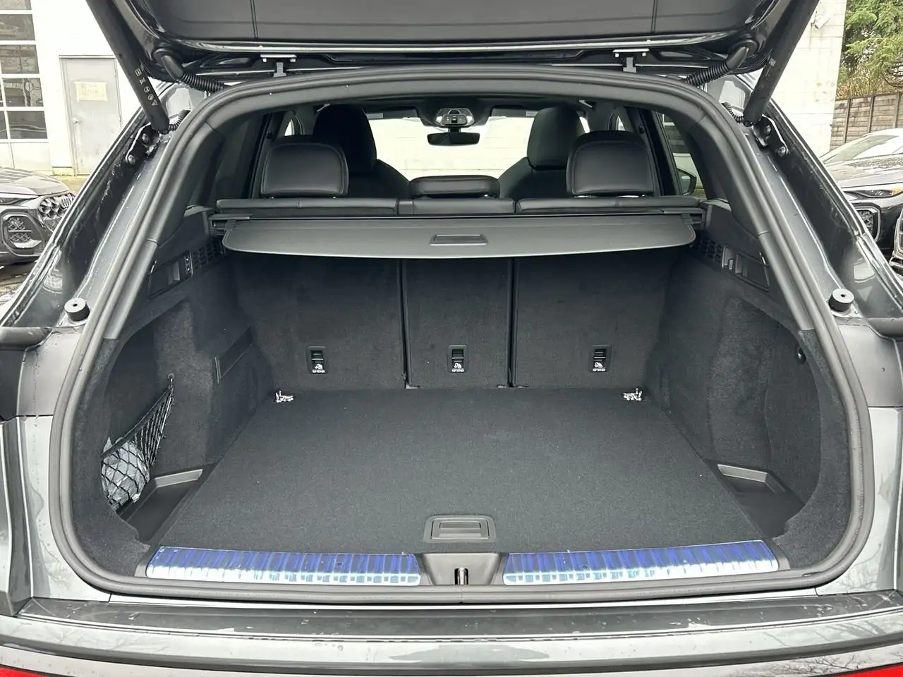 Audi SQ5 снимка Audi SQ5