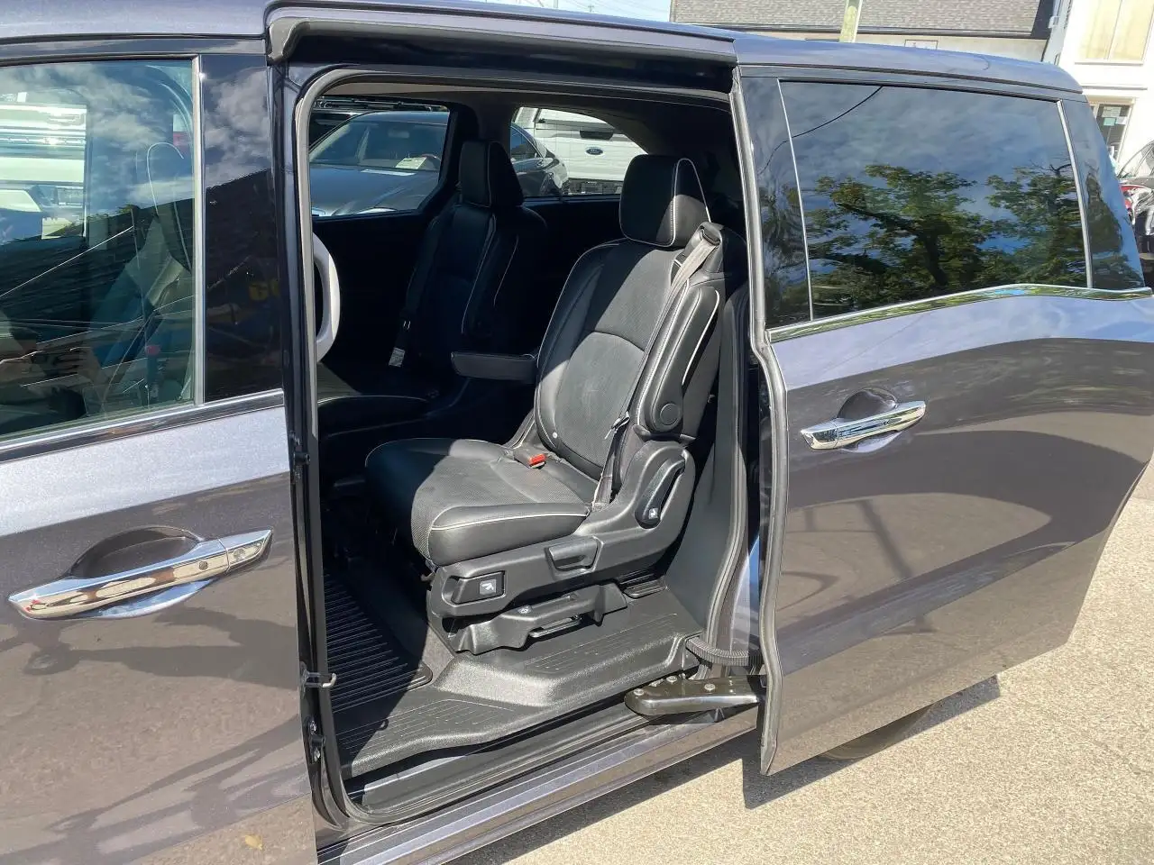 Honda Odyssey снимка Honda Odyssey