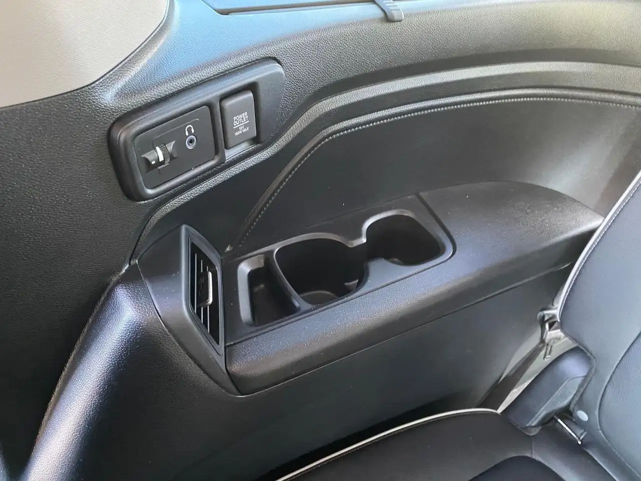 Honda Odyssey снимка Honda Odyssey